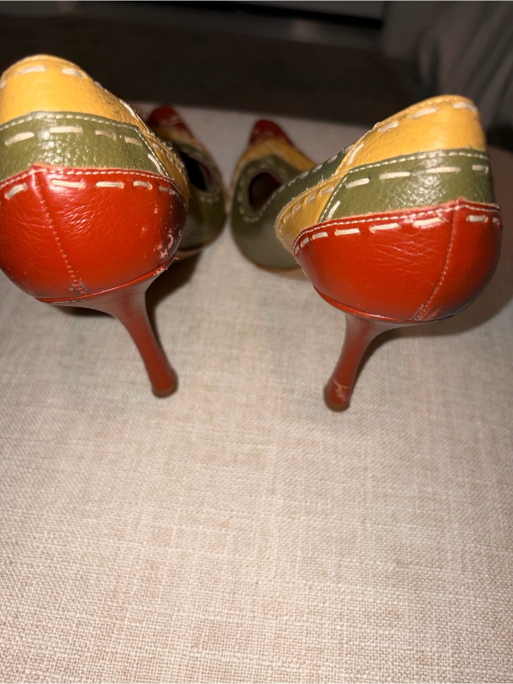 BCBGirls Vintage Colorblock Leather Pointed Toe Pumps Heels Size 9B / 38 - Picture 4 of 11